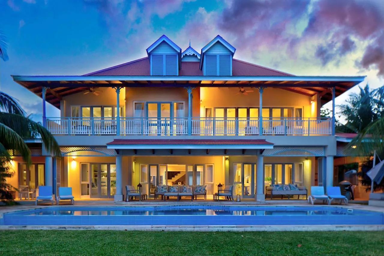 BoomBastic Chapters Seychelles - ACCOMMODATION