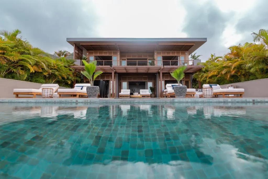 BoomBastic Chapters Seychelles - Club Room with Mountain View