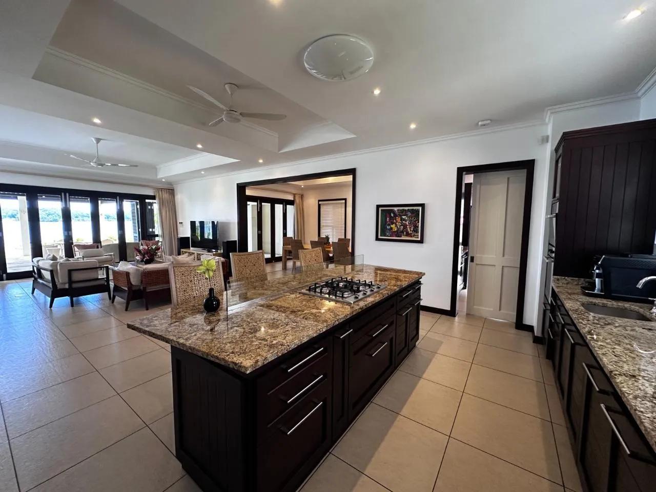 BoomBastic Chapters Seychelles - 5-Bedroom Villa