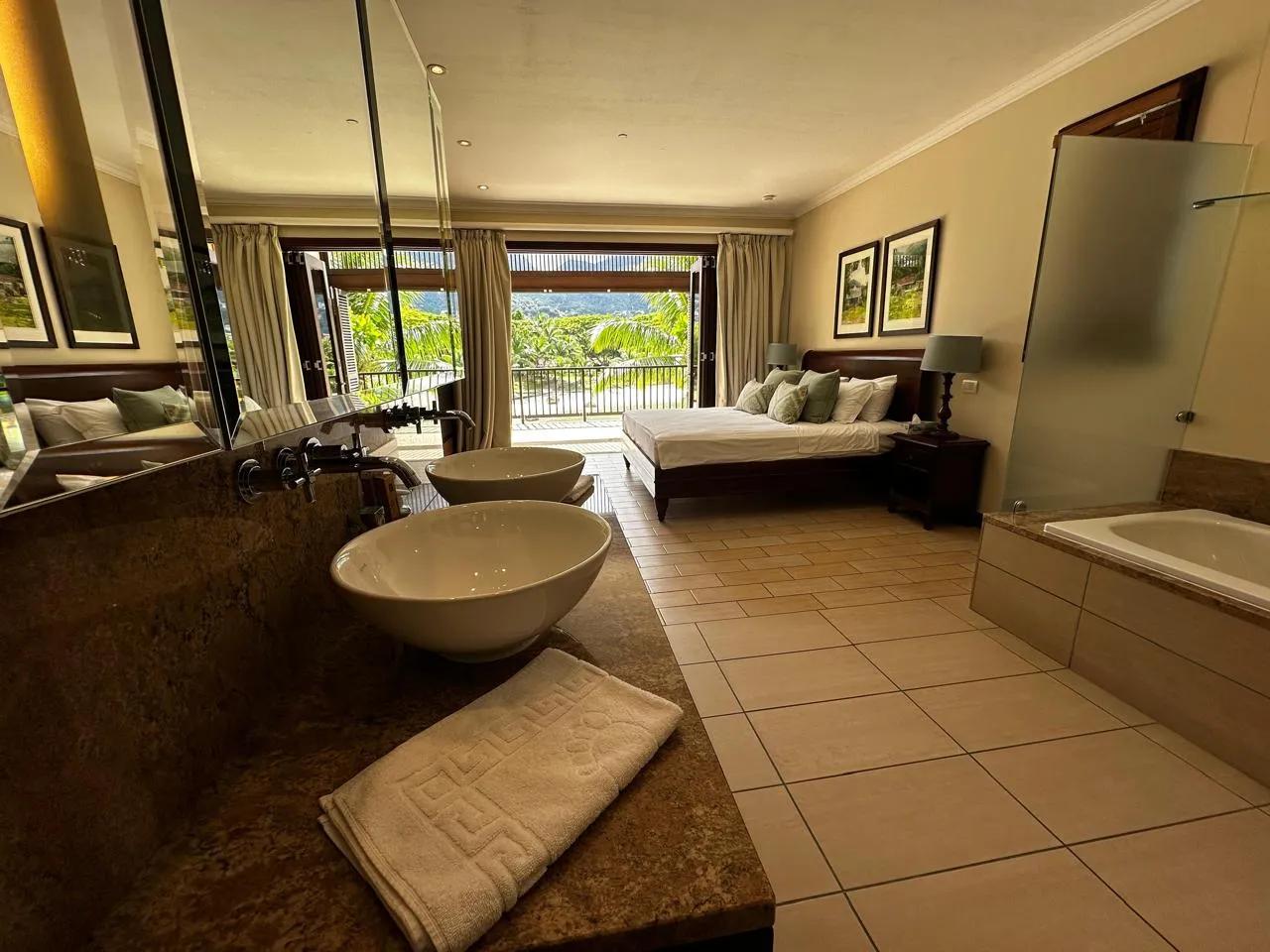 BoomBastic Chapters Seychelles - 3-Bedroom Villa