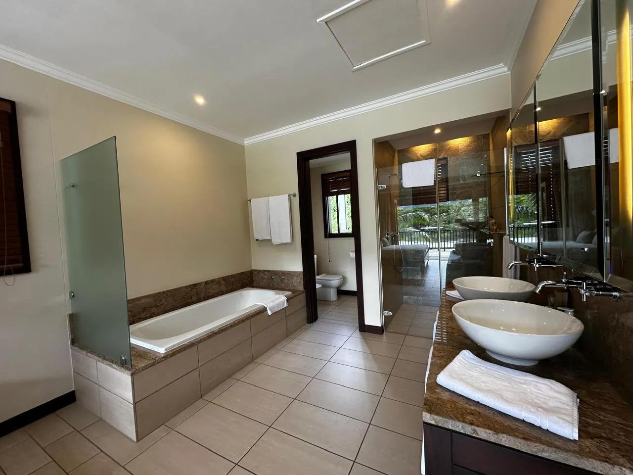 BoomBastic Chapters Seychelles - 3-Bedroom Villa