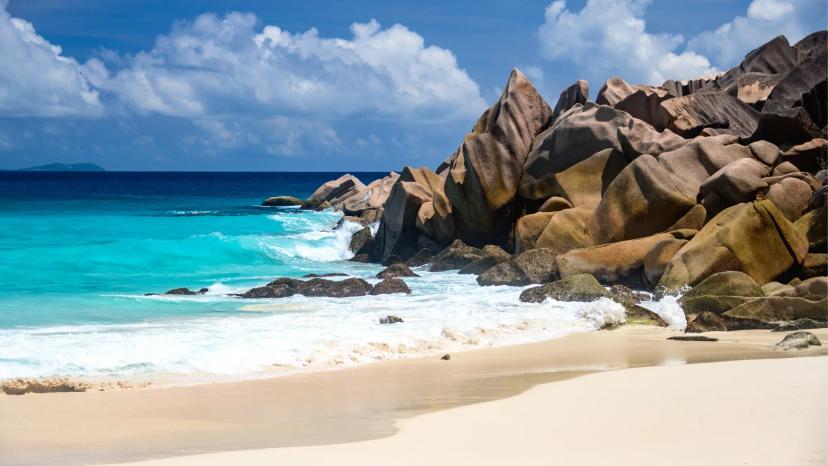 BoomBastic Chapters Seychelles - CRUISES