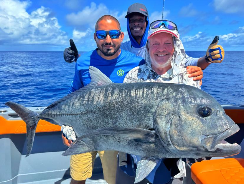 BoomBastic Chapters Seychelles - Aventures de Pêche au-Delà de l'Horizon