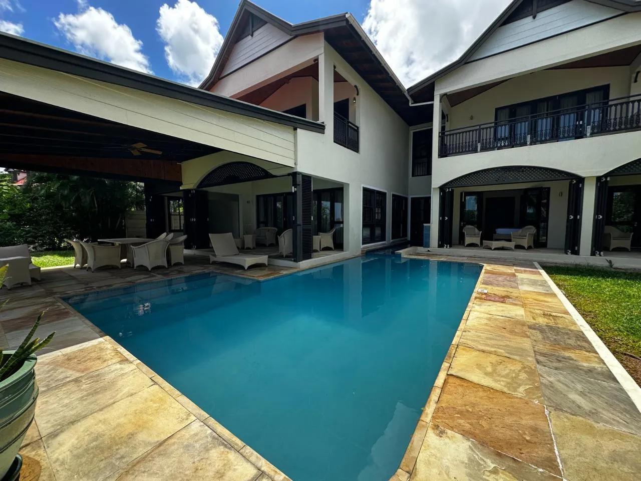 BoomBastic Chapters Seychelles - 5-Bedroom Villa